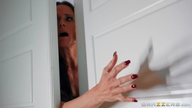 Bitch seizes the moment and has taboo anal sex